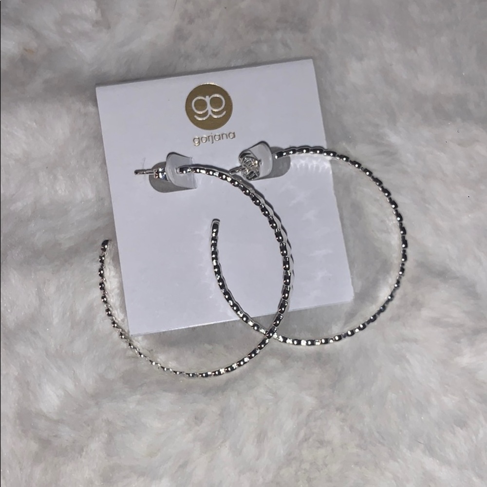 ⭐️Silver Hoop Earrings⭐️